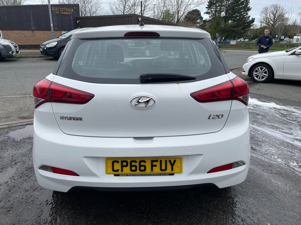 Used Hyundai i20 2016 for sale - 78096958: Photo 8