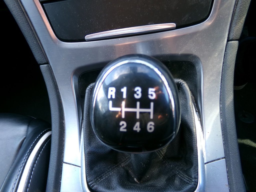 Used Ford Mondeo 2014 for sale - 76632277: Photo 24