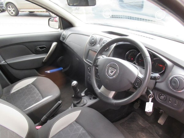 Used Dacia Sandero Stepway 2014 for sale - 76210448: Photo 13