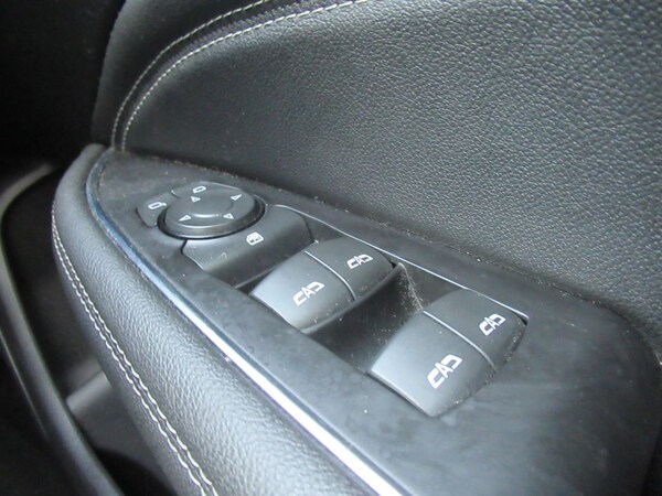 Used Vauxhall Insignia 2017 for sale - 76185648: Photo 29