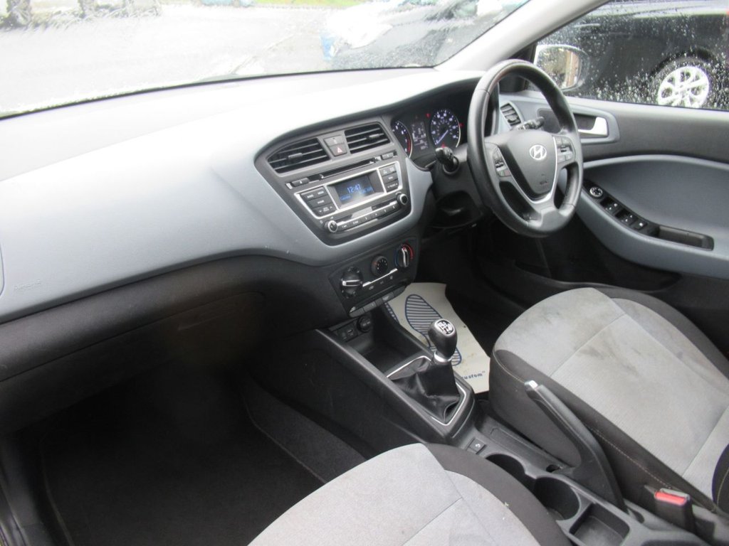 Used Hyundai i20 2015 for sale - 76118928: Photo 17