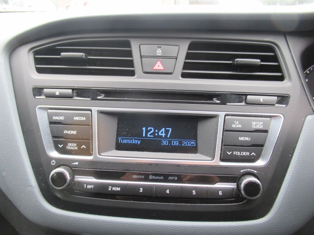 Used Hyundai i20 2015 for sale - 76118928: Photo 20