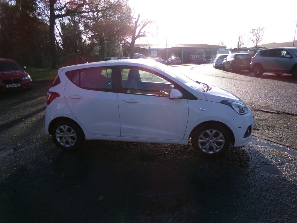 Used Hyundai i10 2015 for sale - 76798125: Photo 6