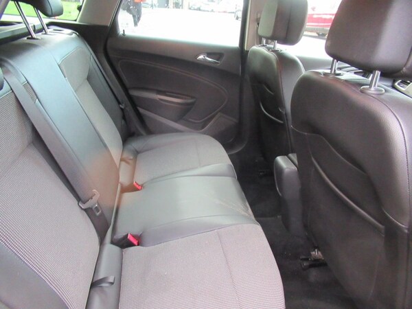 Used Vauxhall Astra 2013 for sale - 76210458: Photo 17
