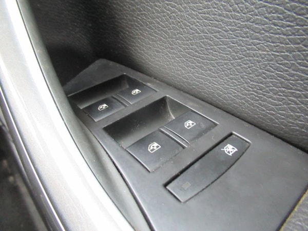 Used Vauxhall Astra 2013 for sale - 76210458: Photo 25