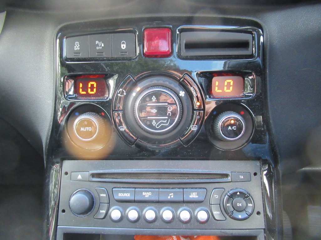 Used Citroen C3 Picasso 2016 for sale - 76210383: Photo 23