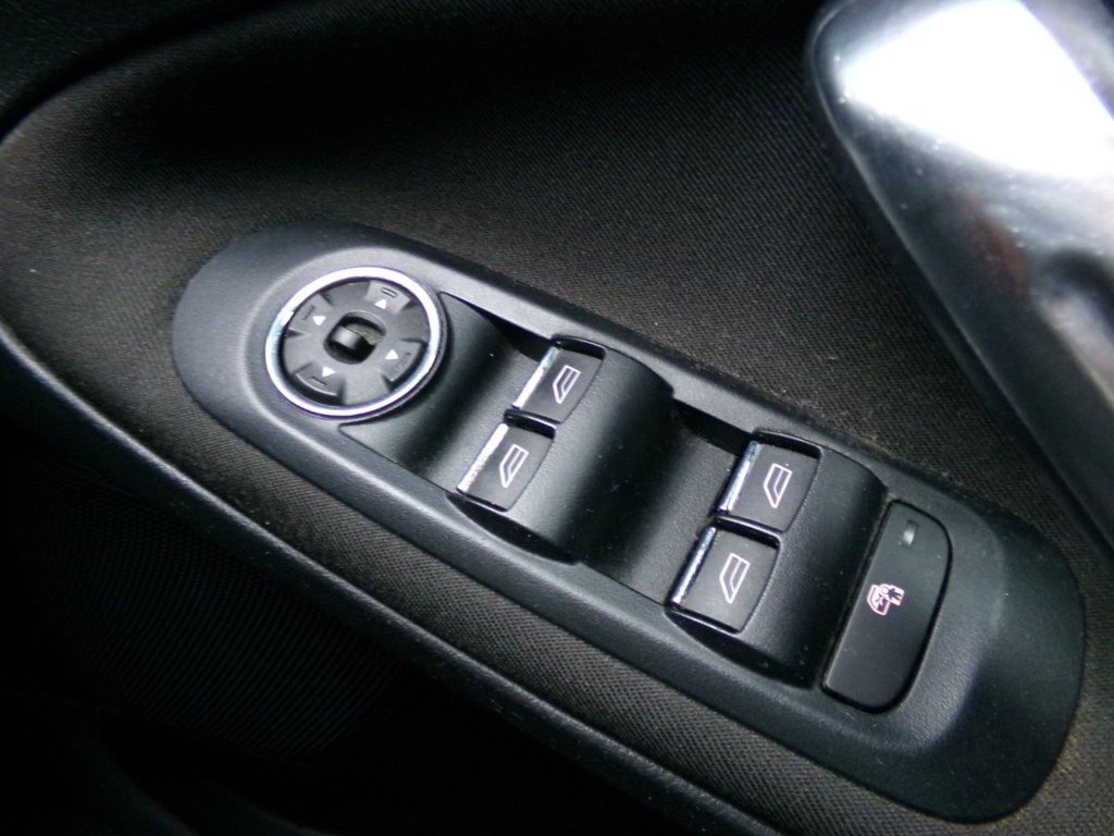 Used Ford S-Max 2011 for sale - 78134143: Photo 22