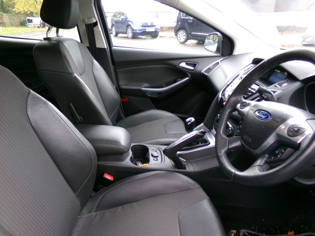 Used Ford Focus 2011 for sale - 77935991: Photo 14