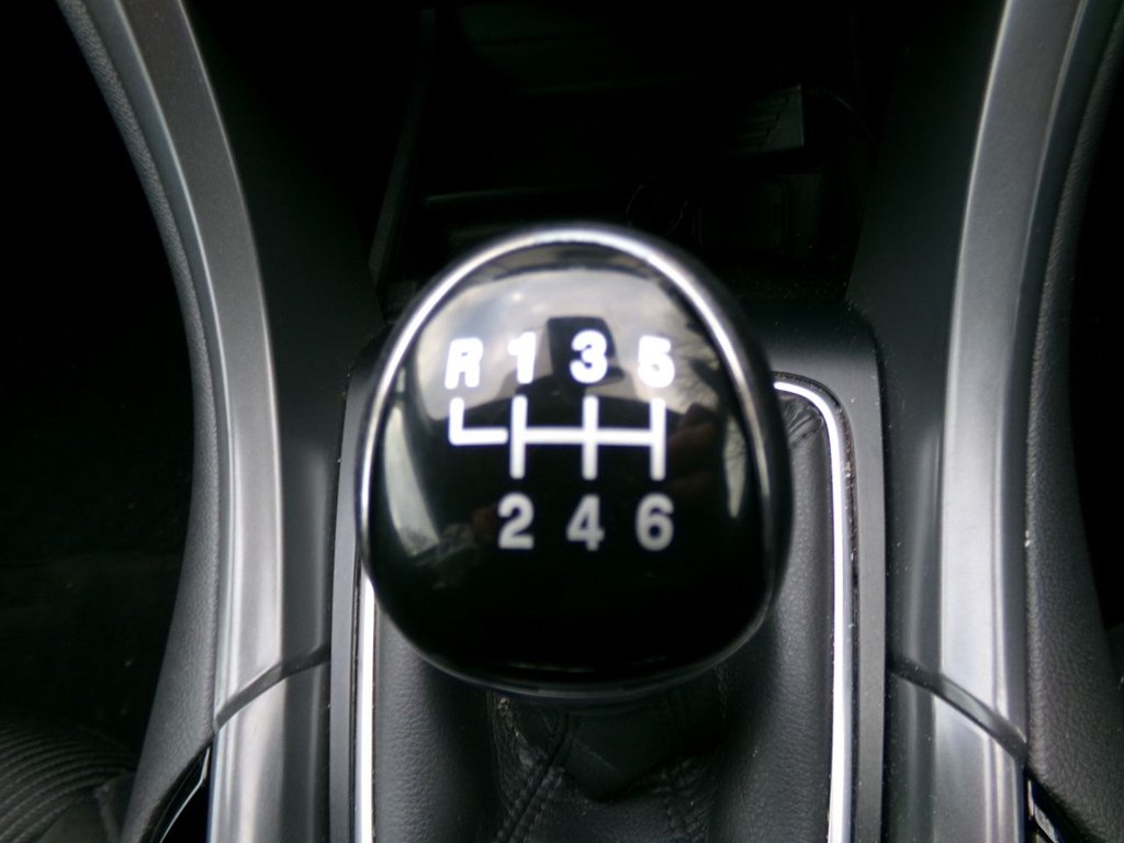 Used Ford Mondeo 2015 for sale - 76901018: Photo 25