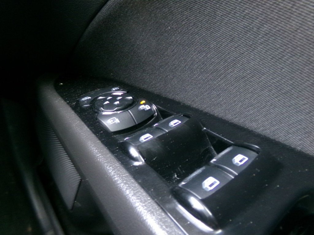 Used Ford Mondeo 2015 for sale - 76901018: Photo 28