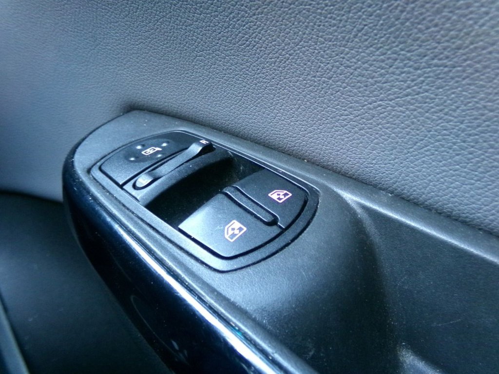 Used Vauxhall Corsa 2016 for sale - 76389859: Photo 27