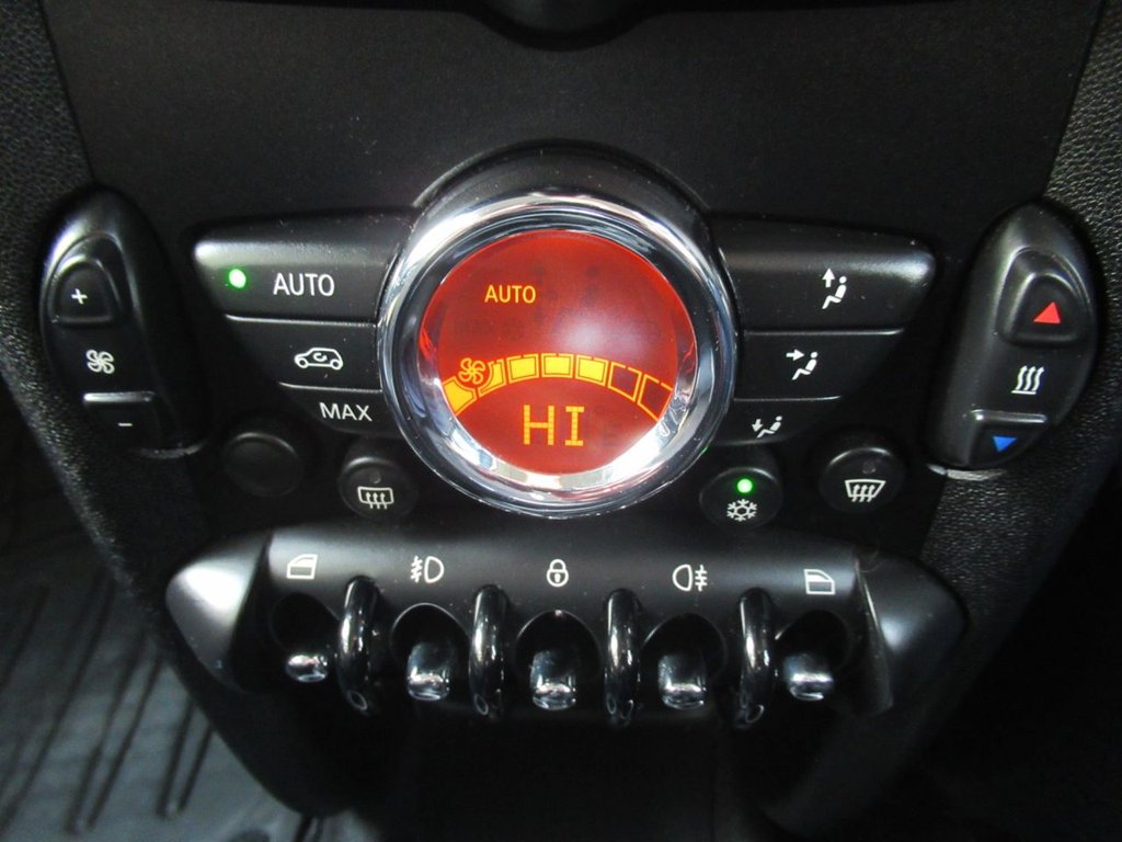 Used MINI Hatch 2011 for sale - 76345697: Photo 24