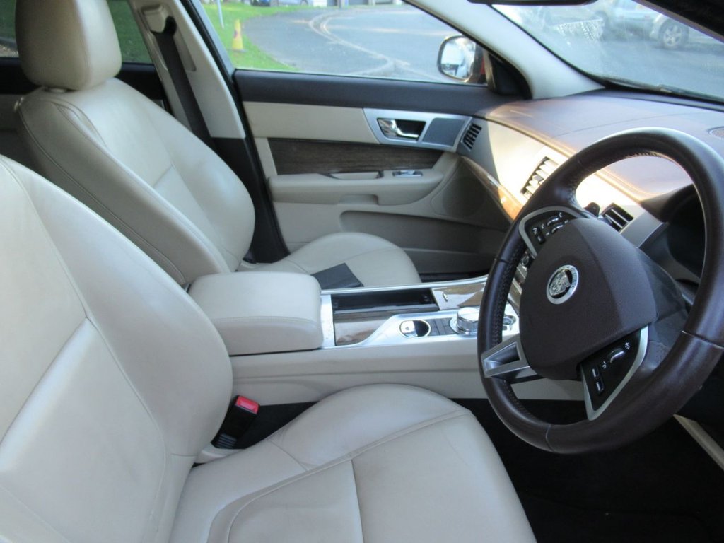 Used Jaguar XF 2011 for sale - 77037922: Photo 13