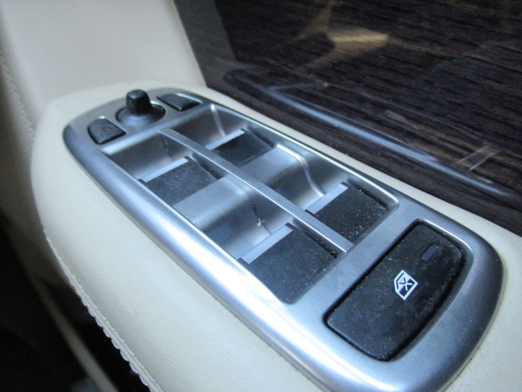 Used Jaguar XF 2011 for sale - 77037922: Photo 29