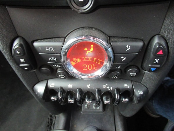 Used MINI Convertible 2014 for sale - 76210435: Photo 33