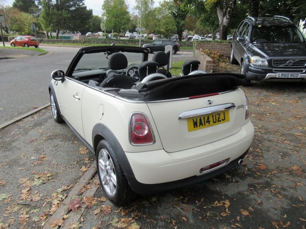Used MINI Convertible 2014 for sale - 76210435: Photo 9