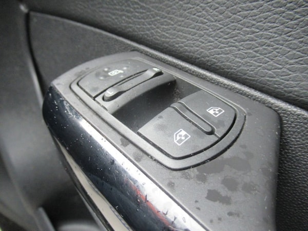 Used Vauxhall Corsa 2012 for sale - 75985865: Photo 25