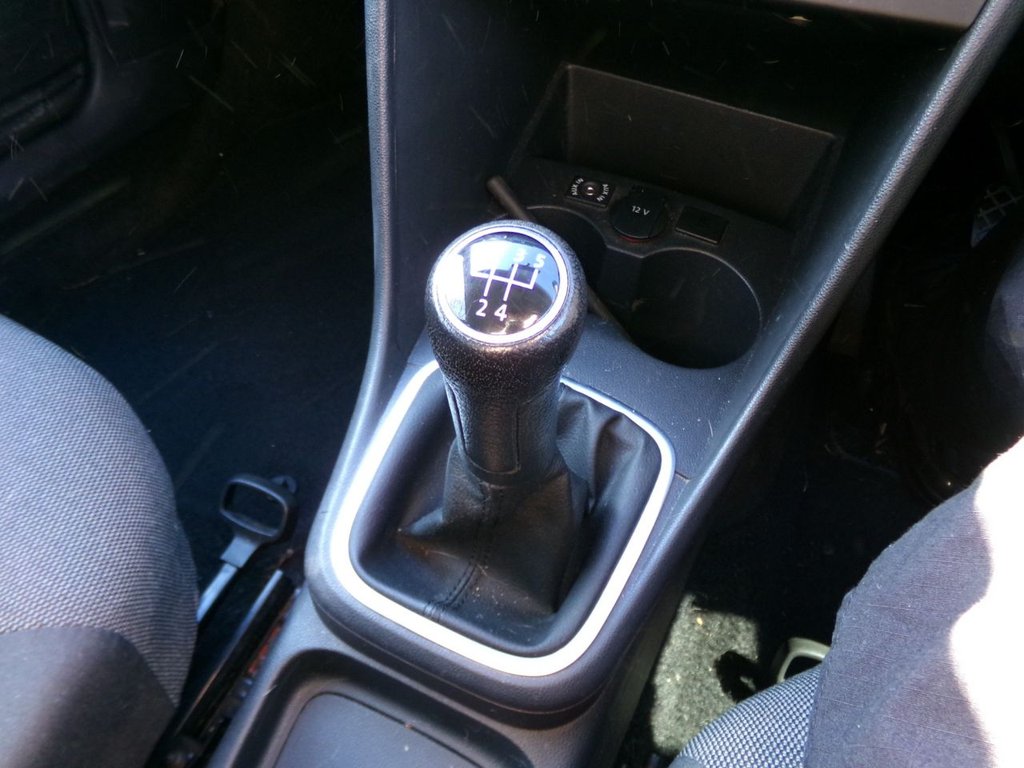 Used Volkswagen Polo 2011 for sale - 76632380: Photo 16