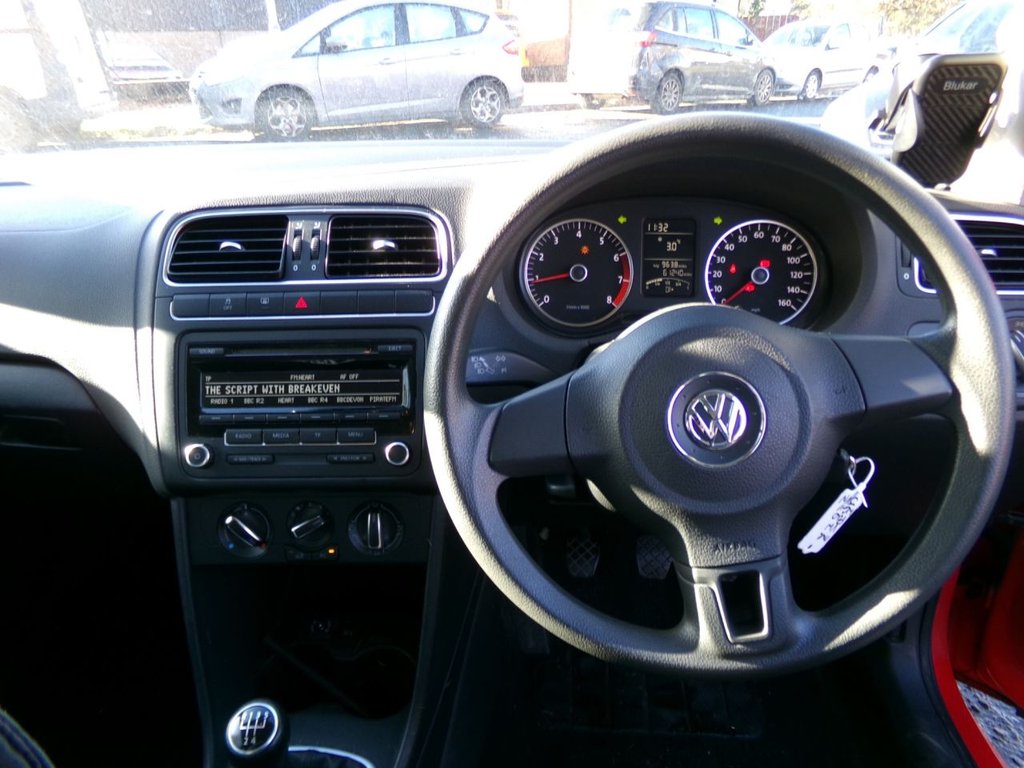 Used Volkswagen Polo 2011 for sale - 76632380: Photo 18