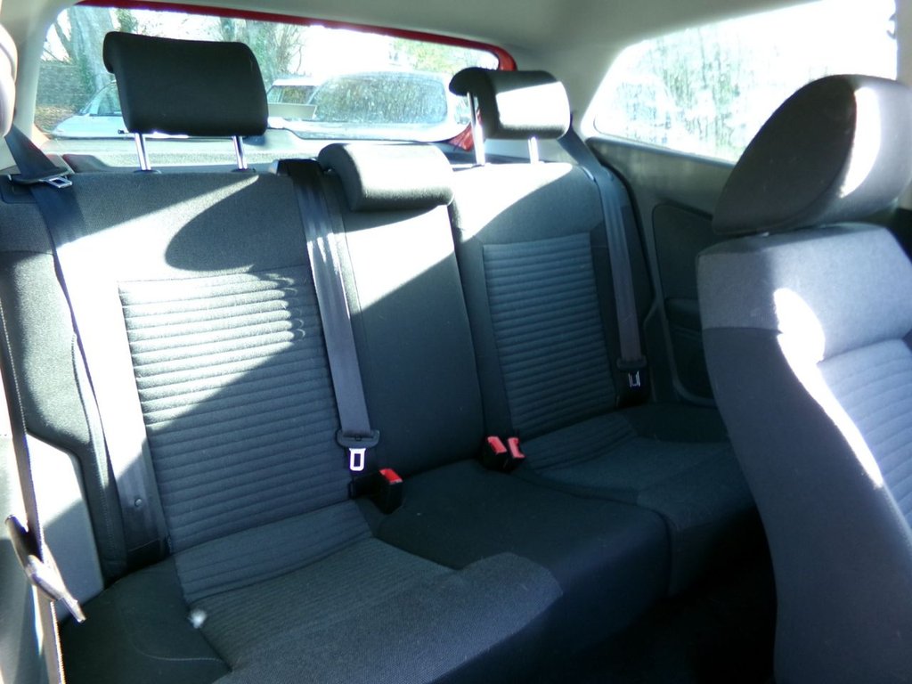 Used Volkswagen Polo 2011 for sale - 76632380: Photo 19