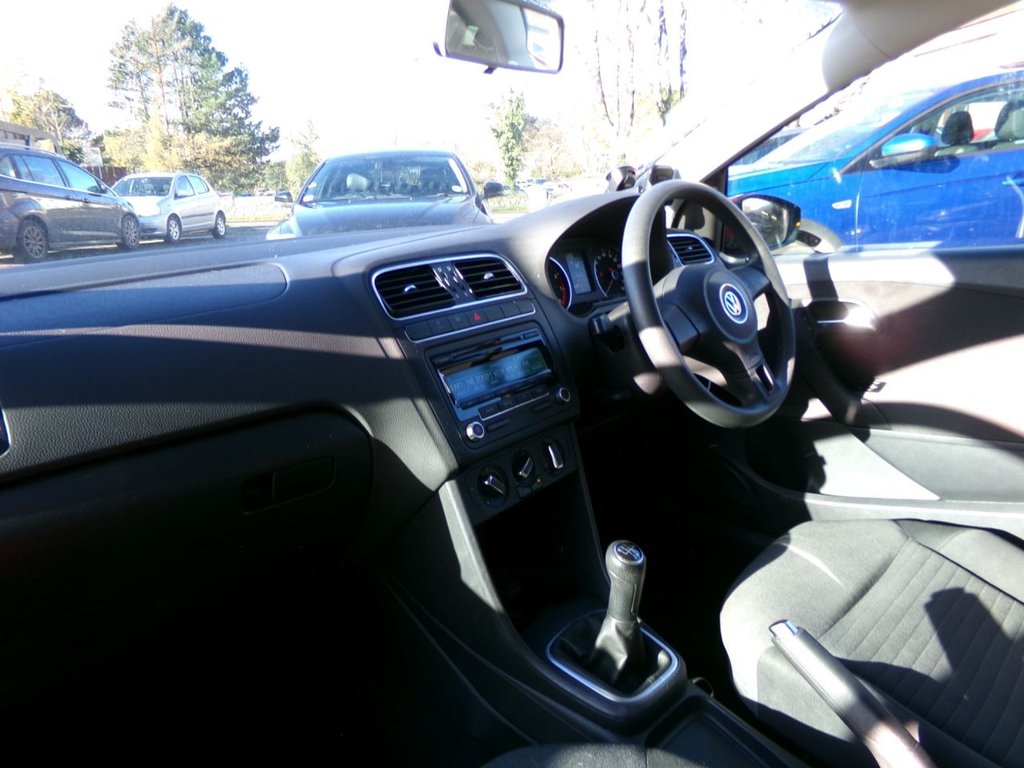 Used Volkswagen Polo 2011 for sale - 76632380: Photo 21