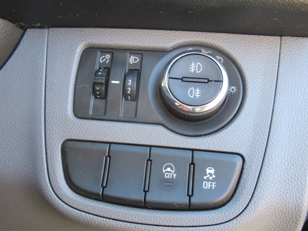 Used Vauxhall Viva 2016 for sale - 75998910: Photo 30