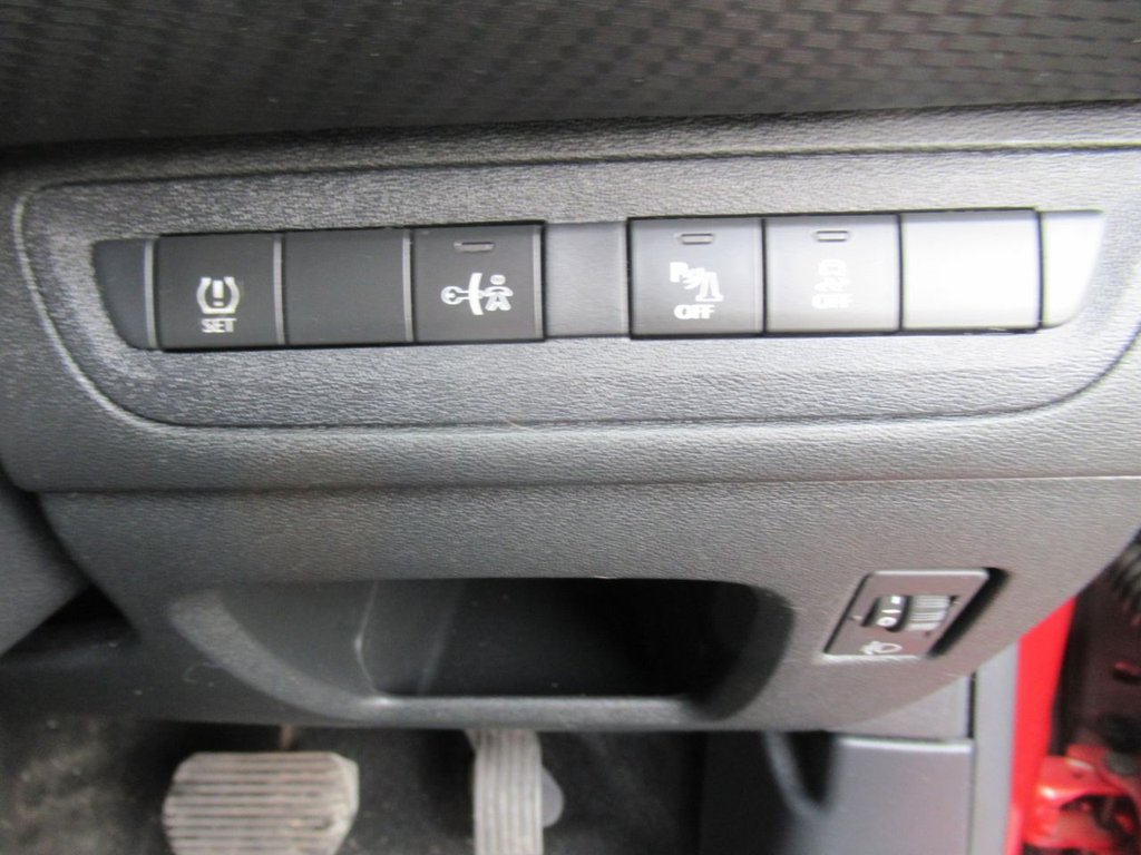 Used Peugeot 2008 2014 for sale - 75960842: Photo 22