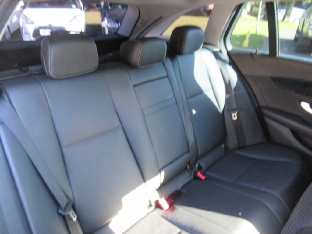 Used Mercedes-Benz C-Class 2015 for sale - 76039185: Photo 12