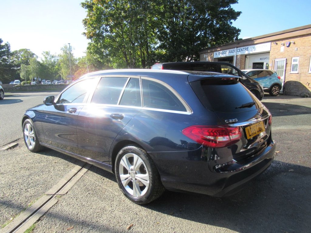 Used Mercedes-Benz C-Class 2015 for sale - 76039185: Photo 7