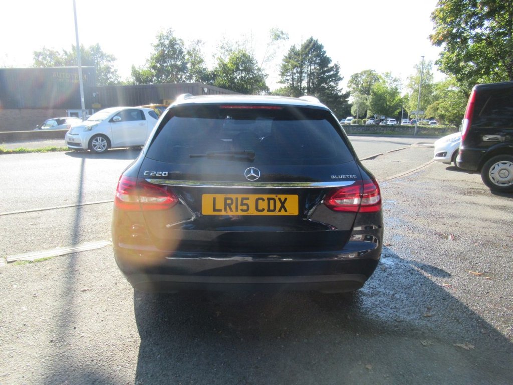 Used Mercedes-Benz C-Class 2015 for sale - 76039185: Photo 8