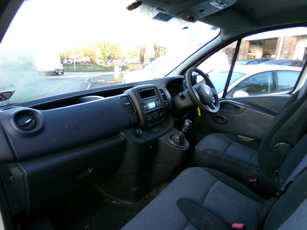 Used Vauxhall Vivaro 2017 for sale - 77263017: Photo 18