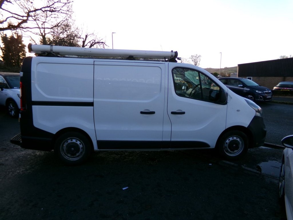 Used Vauxhall Vivaro 2017 for sale - 77263017: Photo 6