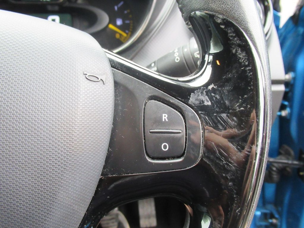 Used Renault Captur 2015 for sale - 75264009: Photo 30
