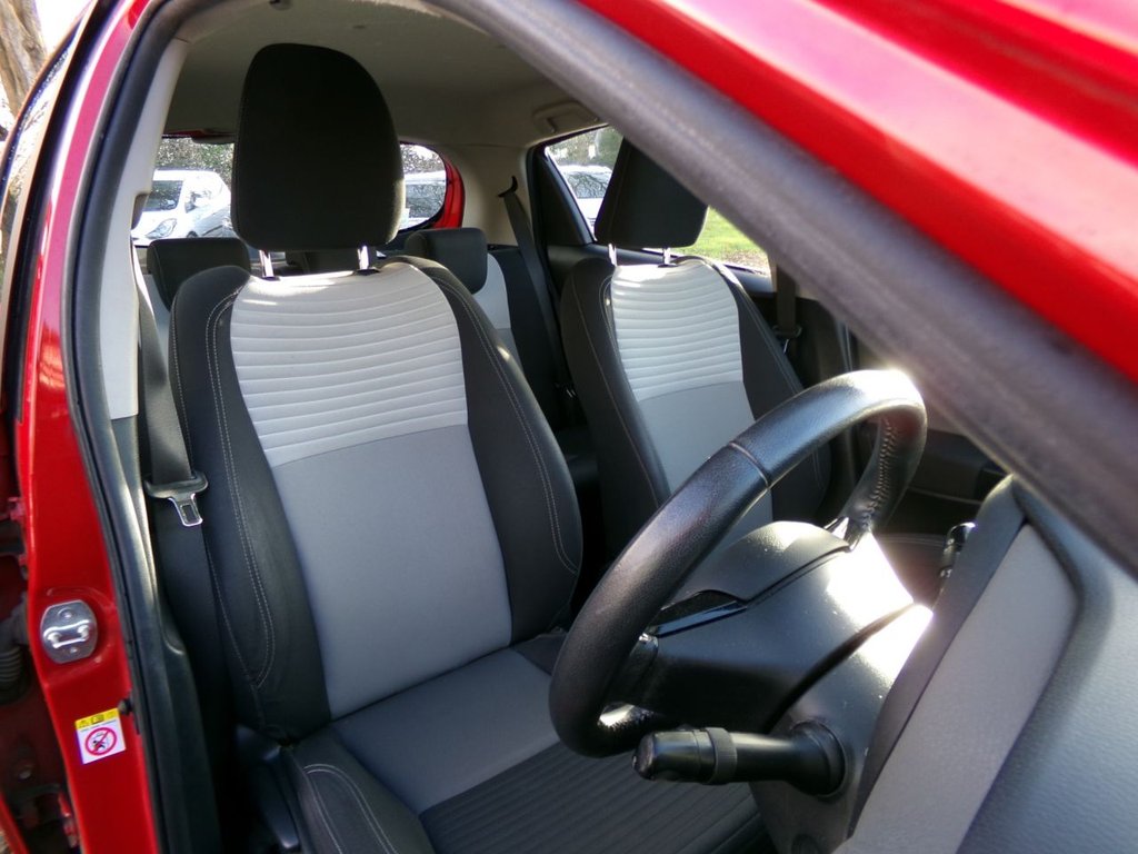 Used Toyota Yaris 2018 for sale - 76883506: Photo 16