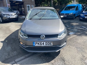 Used Volkswagen Polo 2014 for sale - 79506328: Photo