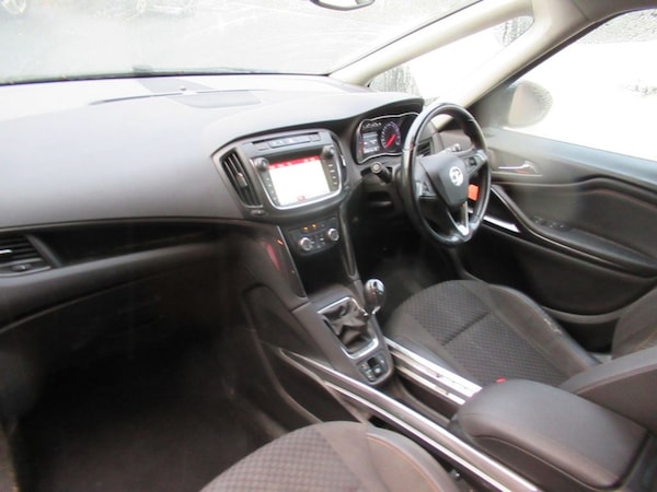 Used Vauxhall Zafira Tourer 2017 for sale - 76040222: Photo 19