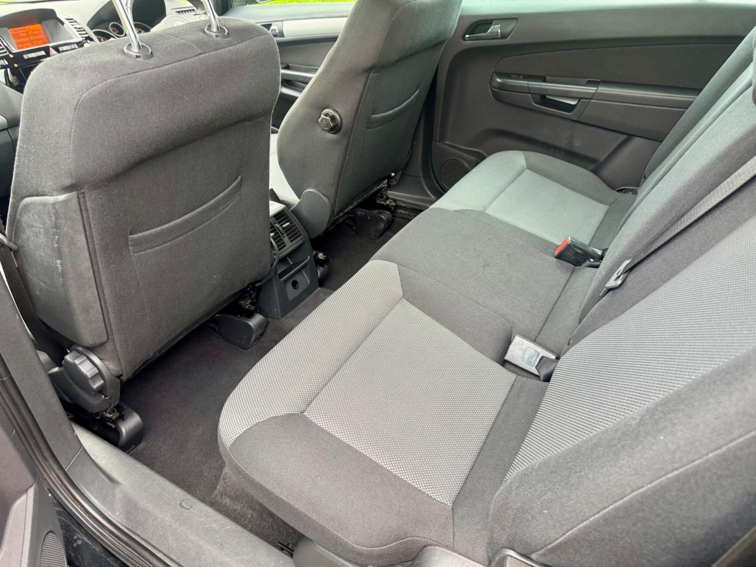 Used Vauxhall Zafira 2012 for sale - 77425355: Photo 10