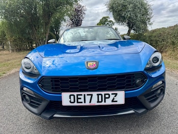 Used Abarth 124 Spider 2017 for sale - 75623164: Photo