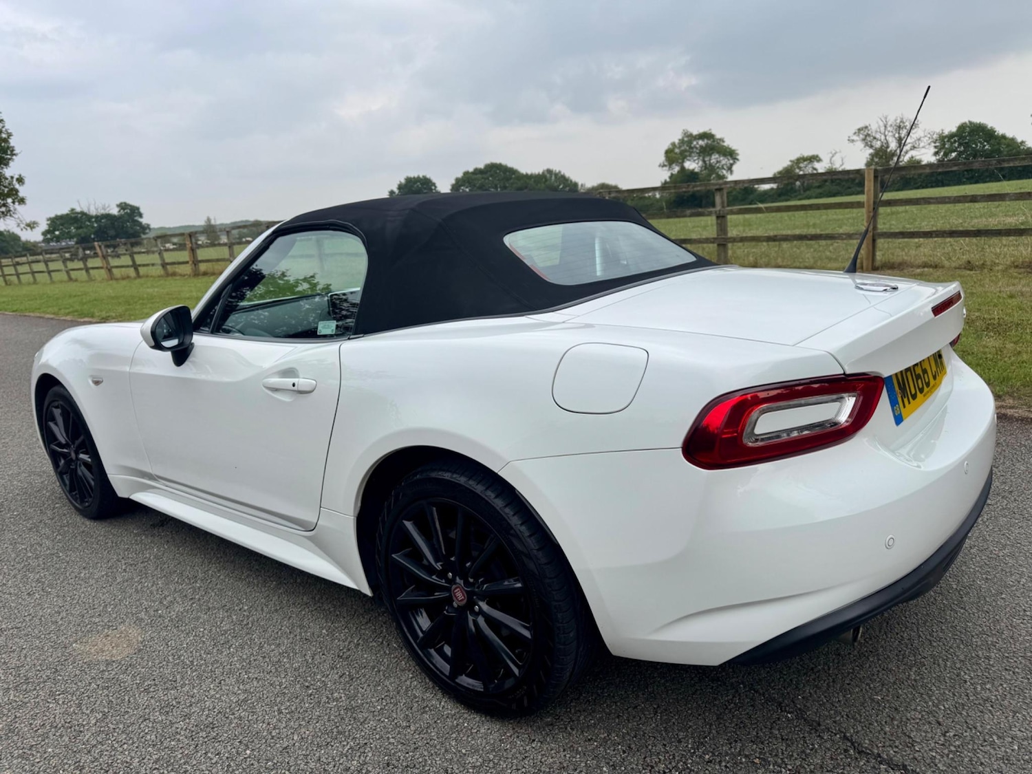 Used Fiat 124 Spider 2016 for sale - 77427718: Photo 8