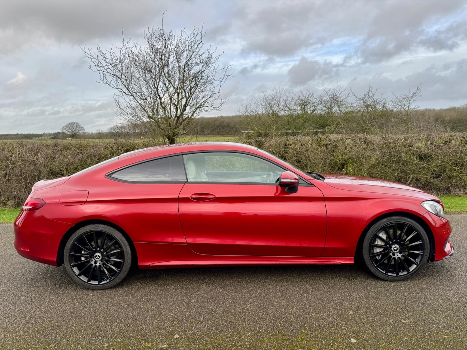 Used Mercedes-Benz C Class 2017 for sale - 77427724: Photo 2