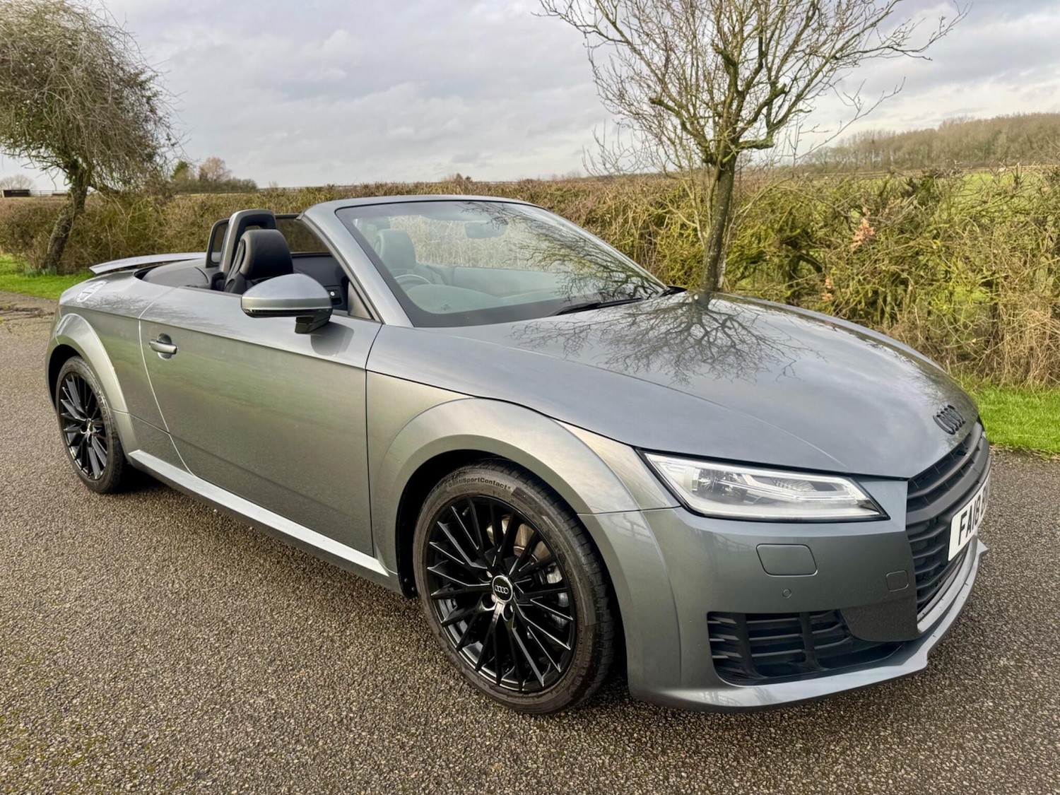 Used Audi TT 2018 for sale - 77427714: Photo 2