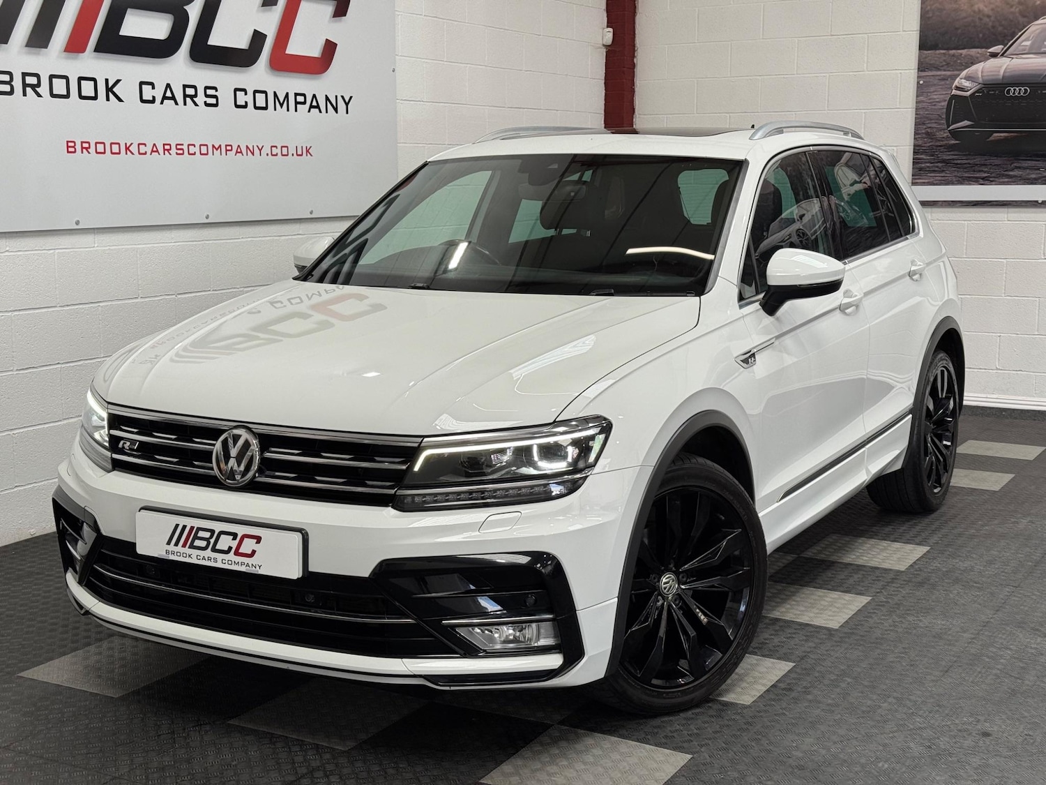 Used Volkswagen Tiguan 2016 for sale - 76378103: Photo 18