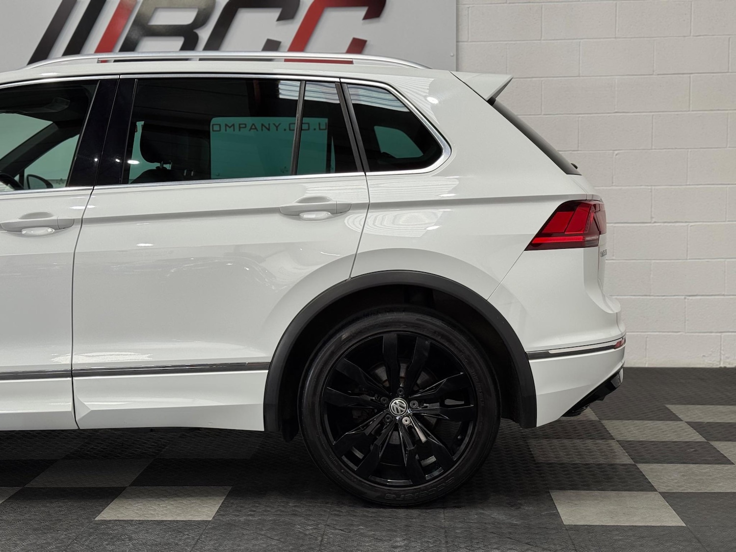 Used Volkswagen Tiguan 2016 for sale - 76378103: Photo 5