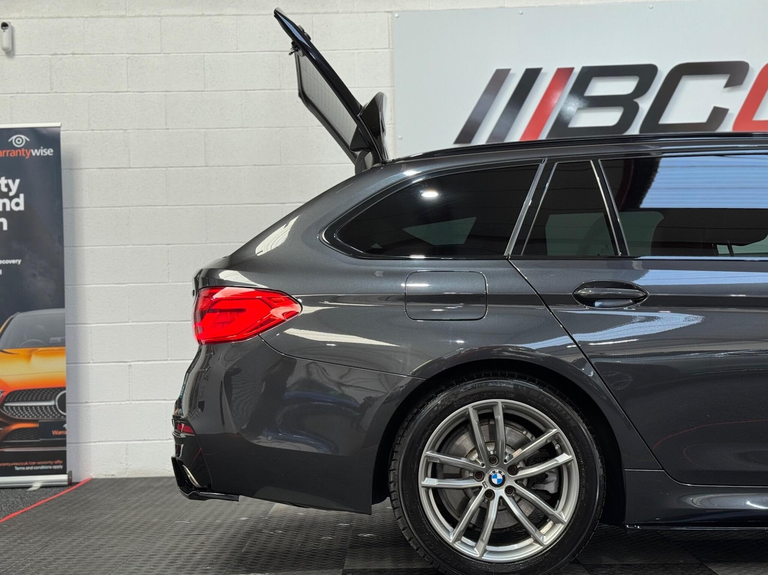 Used BMW 5 Series 2019 for sale - 77081430: Photo 10