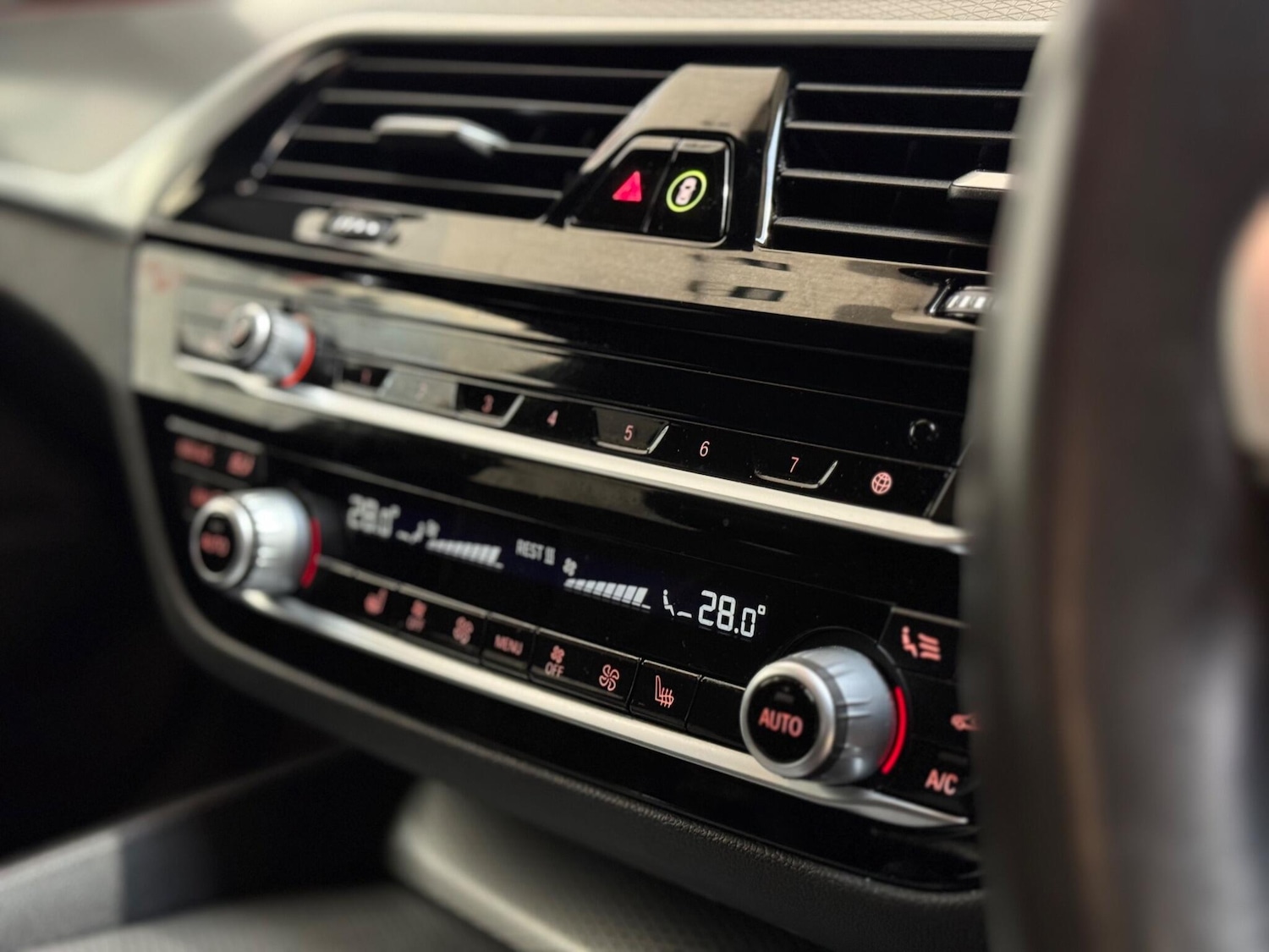 Used BMW 5 Series 2019 for sale - 77081430: Photo 12