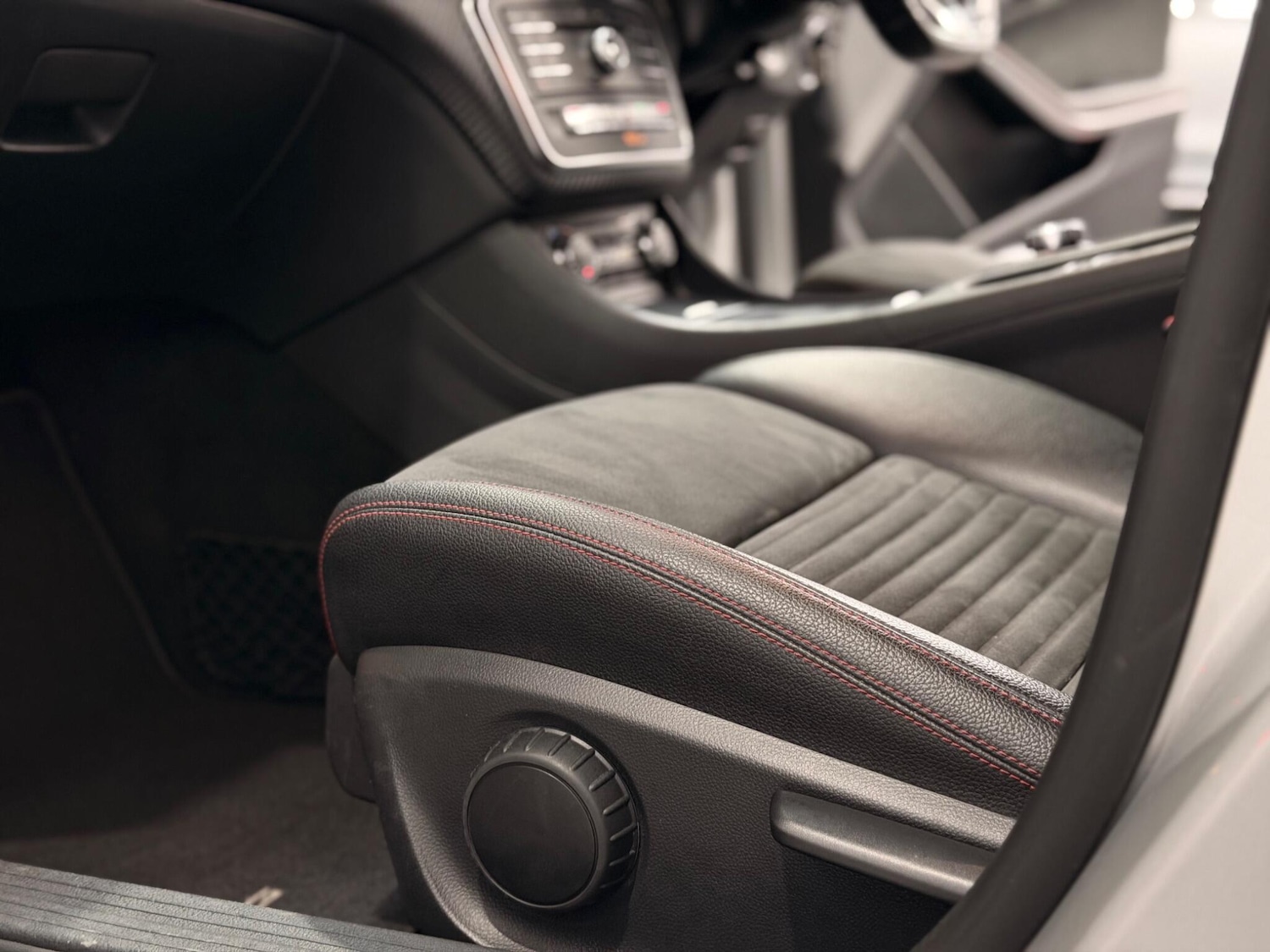 Used Mercedes-Benz A-Class for sale - 77657673: Photo 51