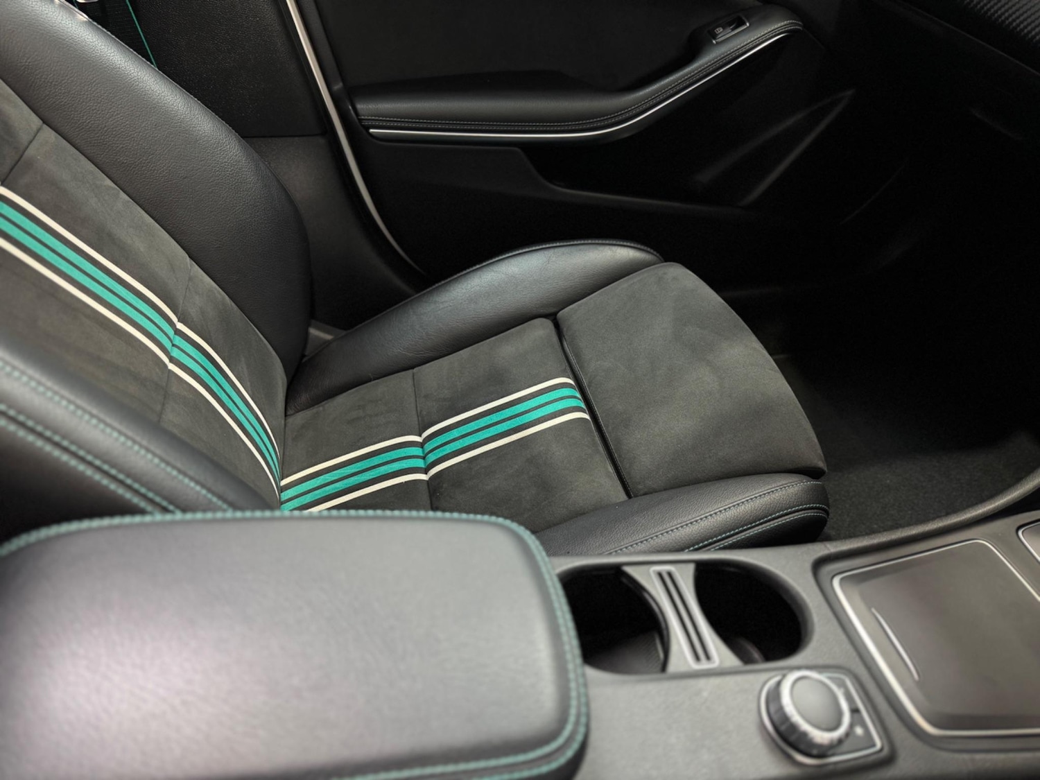 Used Mercedes-Benz A-Class for sale - 76667410: Photo 42