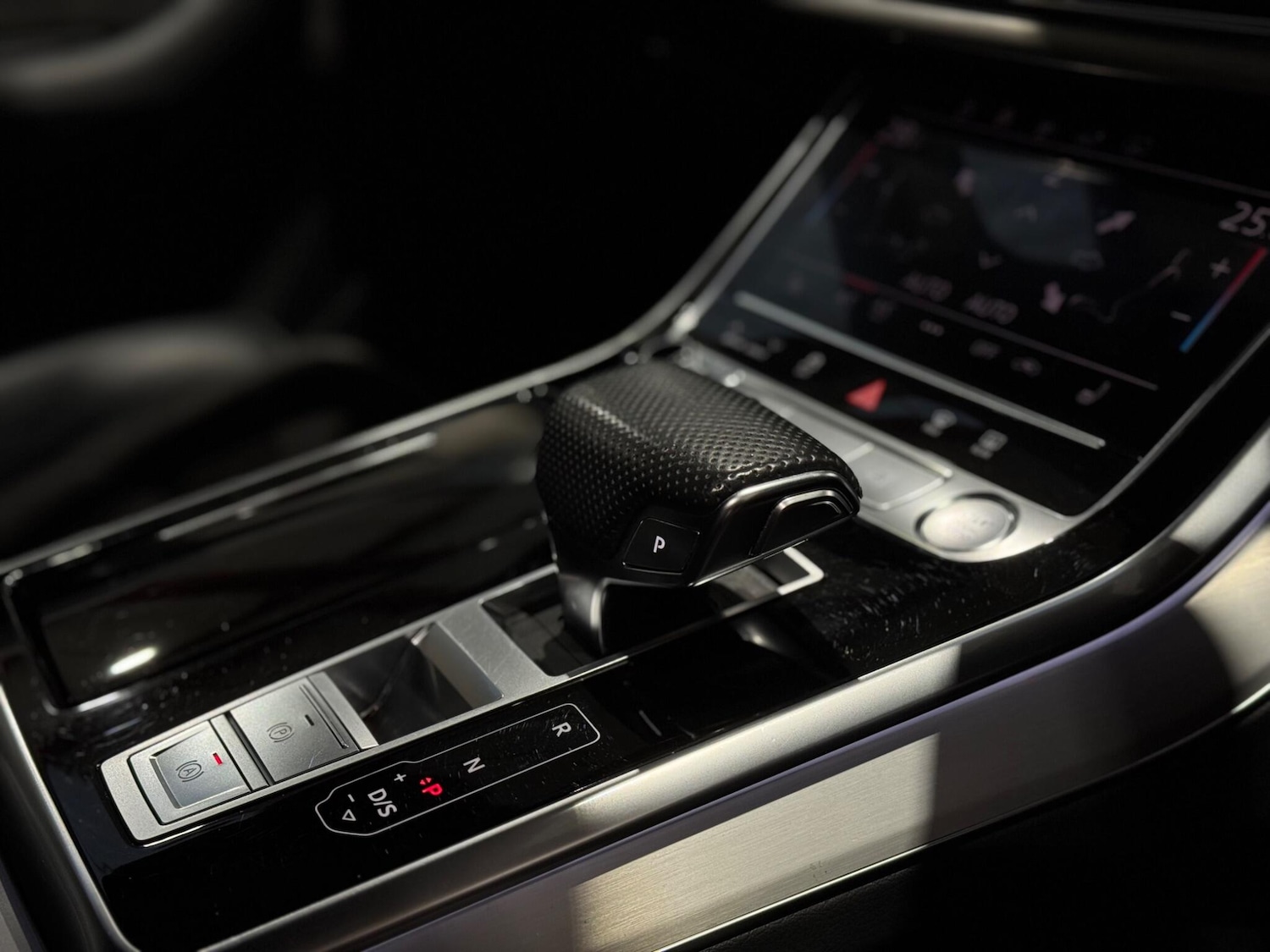 Used Audi Q8 2019 for sale - 77109291: Photo 3