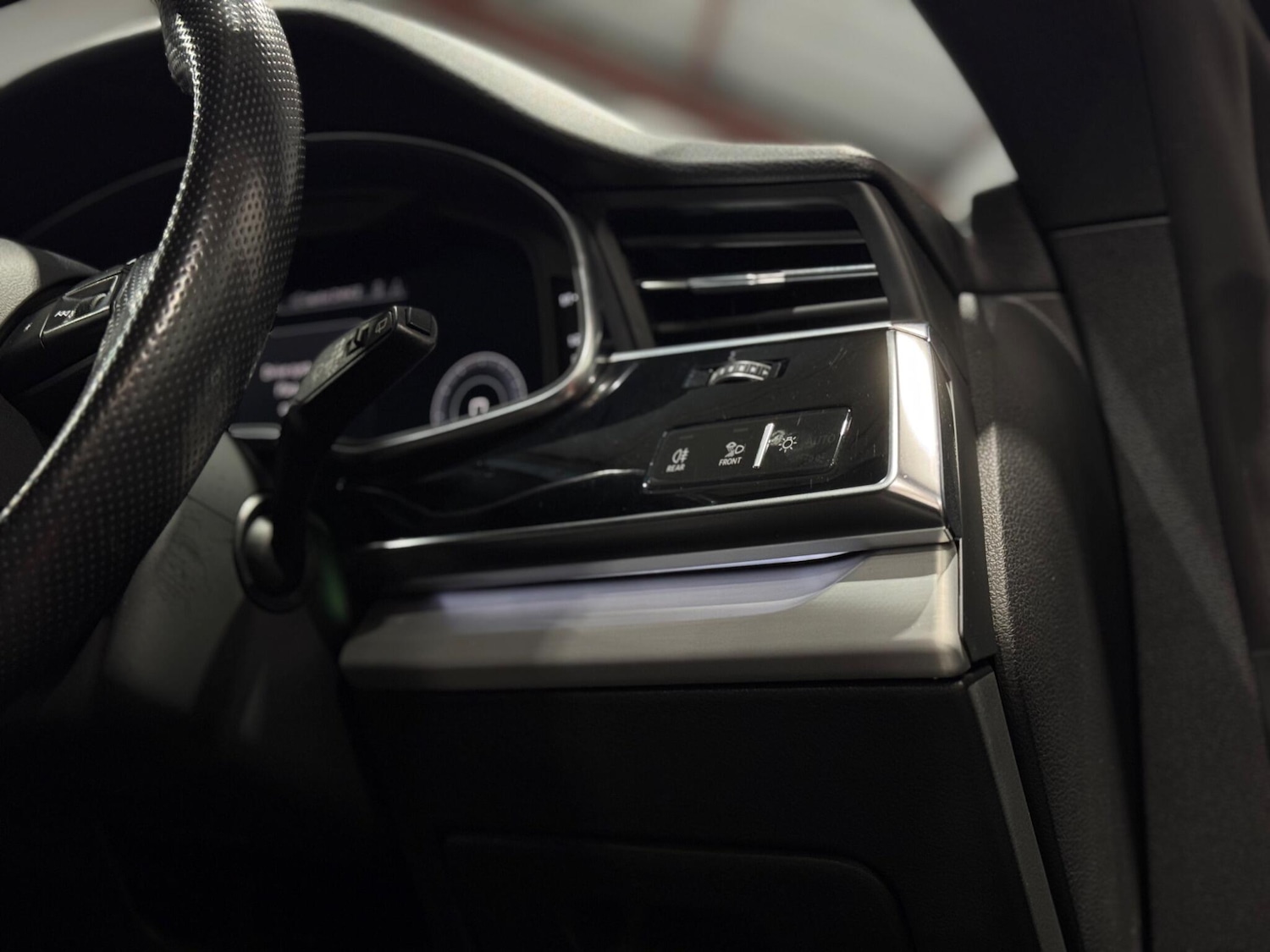 Used Audi Q8 2019 for sale - 77109291: Photo 4