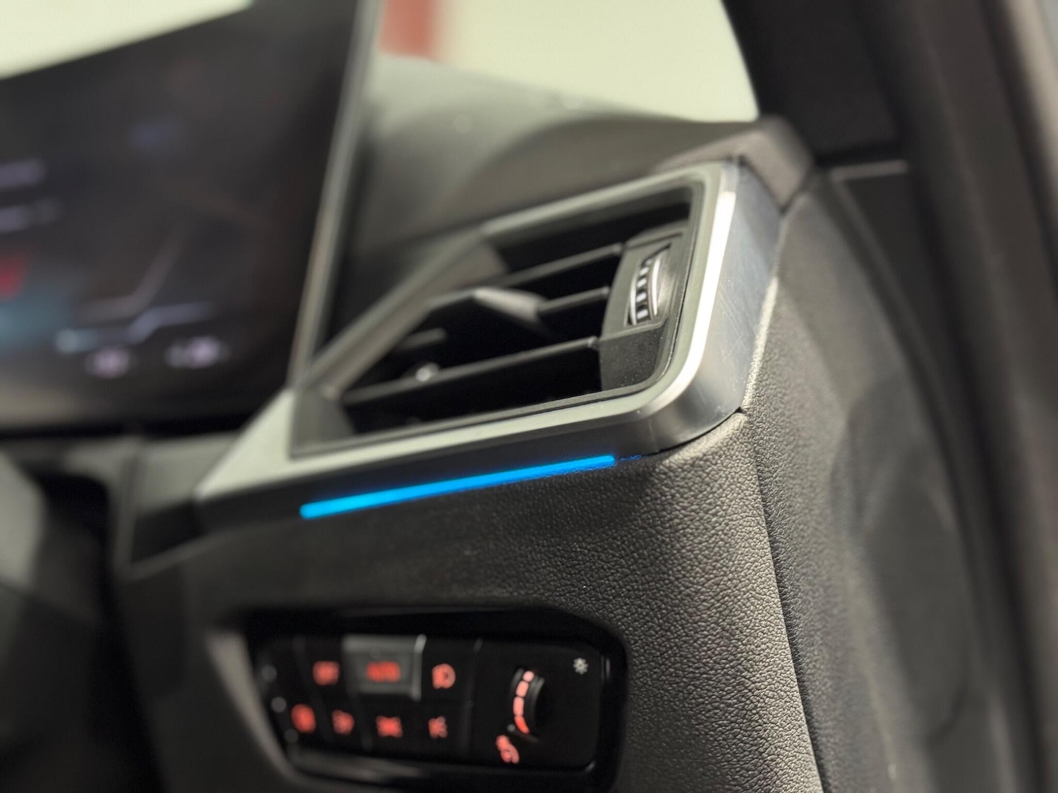 Used BMW i4 2022 for sale - 76991980: Photo 14